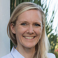 Dr. Nina Bougatf