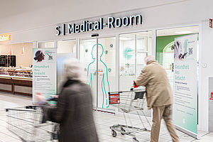 Der S | Medical-Room ist ein 54 Quadratmeter großer Raum direkt im Vorkassen-Bereich der Kaufland-Filiale. 
