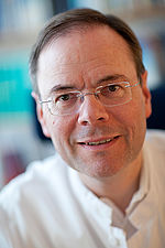 Andreas Strausfeld Andreas Strausfeld