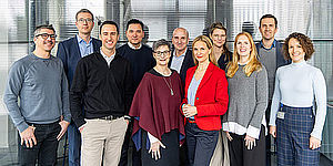 Das ARC-Projektteam (v. l.): Dr. Thiago Ramos Dos Santos, Tim Huse, Avner Shahal (Managing Director), Prof. Surjo R. Soekadar (Chief Innovation Officer), Dr. Anke Knauf, Thomas Gazlig, Dr. Claudia Keil-Dieckmann, Dr. Johanna Nothacker, Dr. Florentine Kaniess, Martin Viestenz, Dr. Kornelia Johann