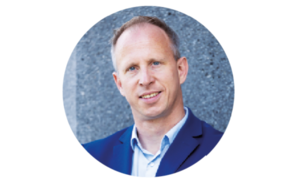 Hendrik Riedel ist zusammen mit Thomas Jäschke Geschäftsführer der Digital Avantgarde GmbH, die Gesundheitseinrichtungen im deutschsprachigen Raum bei der digitalen Transformation unterstützt.